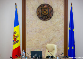 Premierul Recean anunță cine pleacă de la Guvern