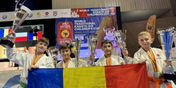 Au adus aur de la Campionatul Mondial la karate-do