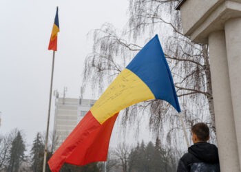 Uniți prin istorie și neam