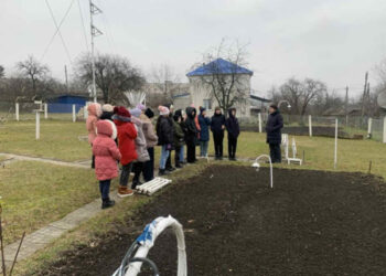 Elevii din Cornești descoperă universul meteorologiei la Stația Meteorologică