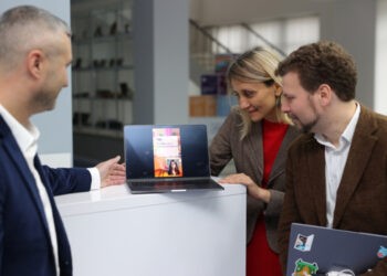 Aplicația Langly, un nou instrument pentru predarea limbii engleze în școlile din Republica Moldova