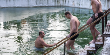 Atenționări înainte de Bobotează: Scăldatul în Prut și Nistru este interzis în afara zonelor de recreere