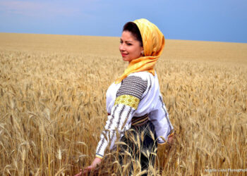 Silvia Zagoreanu: „Am fost mereu deschisă la evoluție, păstrând, în același timp, respectul față de autenticitatea folclorului și tradiției noastre”