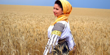 Silvia Zagoreanu: „Am fost mereu deschisă la evoluție, păstrând, în același timp, respectul față de autenticitatea folclorului și tradiției noastre”