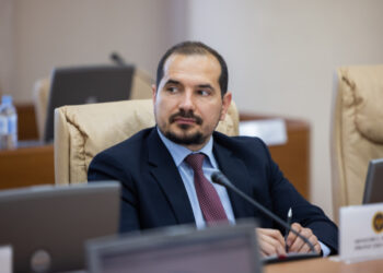 Creșterea tarifelor la lumină va fi compensată până în luna decembrie