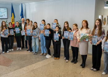 Parteneriat prin intermediul artei