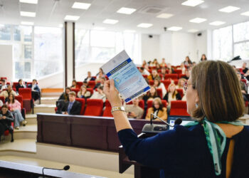 Stagiu în UE, oportunitate pentru studenți