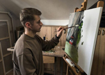 De Ziua Unirii Basarabiei cu România un unghenean a vernisat o expoziție de pictură la Timișoara