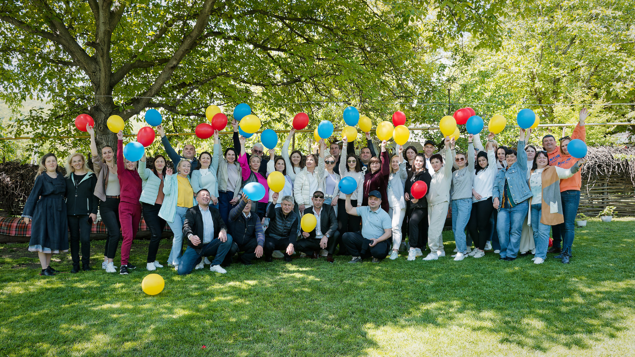 The first funding – 15 years with people and their ideas – the angle – see the world as it is!