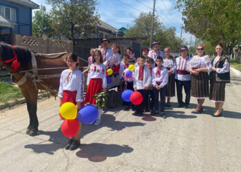 605 ani de istorie, tradiții