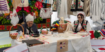 Poduri de flori – poduri de frăție