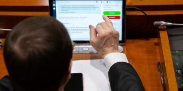 Acord ratificat. Moldovenii din Franța vor avea parte de pensii și alte prestații sociale