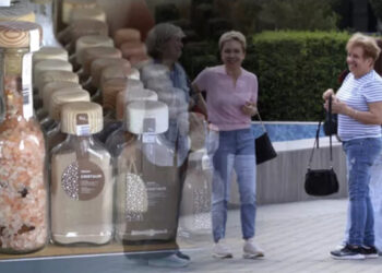 VIDEO. Produsele ECO cuceresc tot mai multe femei. Între grijă pentru piele, natură și buget