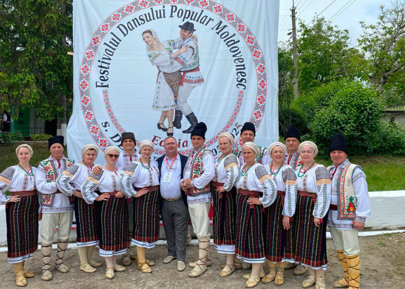 Dansul popular din nou la înălțime