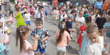 Festivalul viselor de săpun – o explozie de culoare și bucurie la Grădinița „Guguță” din Ungheni