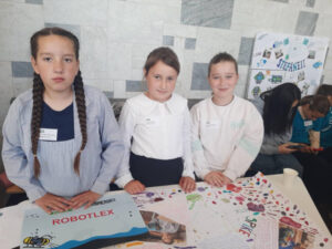 The team of the Cetireni gymnasium has won the robotic championship, the category up to 10 years – the angle – see the world as it is!