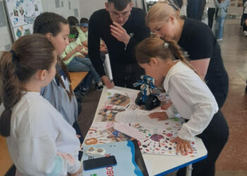 Echipa Gimnaziului Cetireni a câștigat campionatul de robotică, categoria până la 10 ani