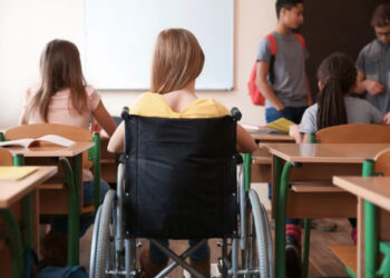 Adaptarea școlilor la elevi cu nevoi speciale