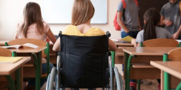 Adaptarea școlilor la elevi cu nevoi speciale