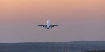 Noi proceduri de apărare a spațiului aerian, aprobate de Guvern