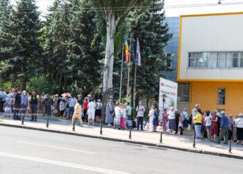 Amenzi usturătoare sau închisoare pentru participare la proteste ilegale