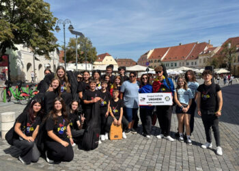 Chitarele de la Ungheni au răsunat la Sibiu