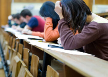 Rata moldovenilor cu studii a crescut în 10 ani