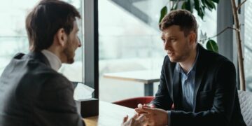 Vă rog să trăiți voi pentru mine