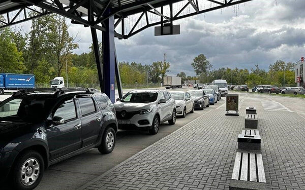 Aglomerație la vama Sculeni