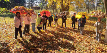 „Umbrela Toamnei” – o explozie de culoare și imaginație  la Gimnaziul „Andrei Chivriga” din Valea Mare