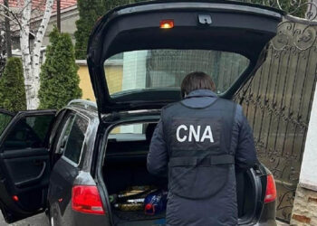 Percheziții într-un dosar de corupție la eliberarea permiselor