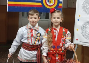 Ziua Națională a României,  sărbătorită cu emoție la Filiala de Carte  Românească „George Barițiu” Brașov-Ungheni