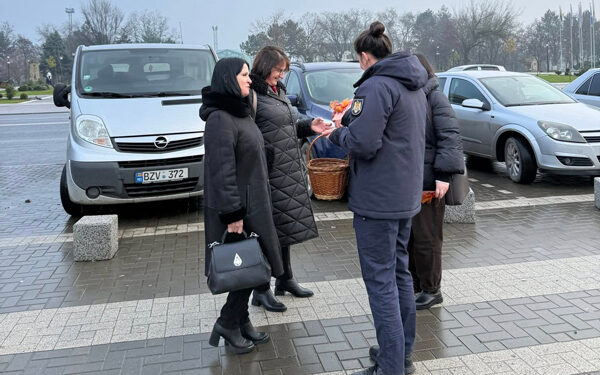 Tinerii din Ungheni, în dialog cu polițiști, procurori, judecători,  avocați și psihologi despre prevenirea violenței