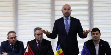 Două proiecte majore de infrastructură, lansate la Ungheni  în prezența vicepremierului și a conducerii ADR Centru