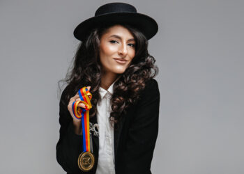 Doina Antoci: „Prin muncă spre stele”