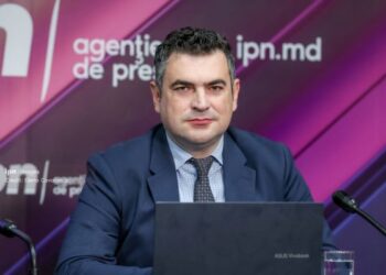 Unul din patru moldoveni a muncit peste hotare în ultimii zece ani – Barometru iData